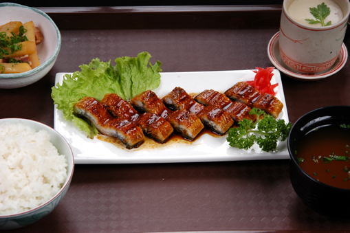 Cơm phần Lươn nướng/ROASTED EELS SET/うなぎ河童焼定食