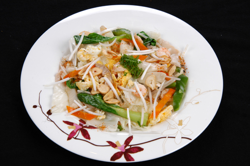 Bắp cải xào hải sản/FRIED VEGETABLES WITH SEAFOOD/ 野菜炒め