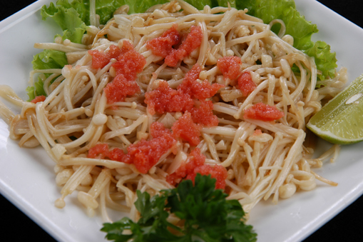 Nấm kim châm xào trứng cá/FRIED COD ROE WITH ENOKI MUSHROOM/ えのき明太子