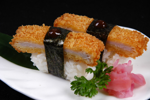Thịt heo chiên xù với sốt đậu nành/PORK CUTLET WITH SOY BEANS PASTE