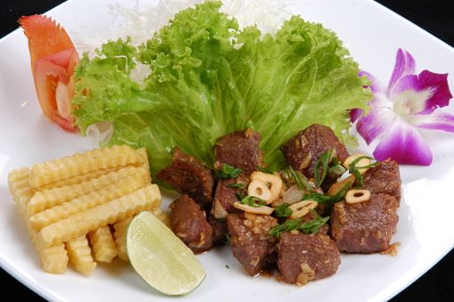 Bò xào lúc lắc/CUBIC BEEF STEAK/ 牛サイコロステーキー