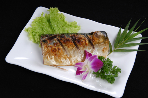 Cá Saba nướng muối hoặc sốt Teriyaki/GRILLED MACKEREL WITH SALT/TERIYAKI SAUCE/さば塩焼き/照り焼き 