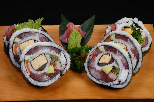 Sushi cuộn thập cẩm đặc biệt/THE SUSHI BAR ROLL/ 寿司バーロール