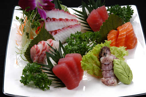 Cá sống thập cẩm B/ASSORTMENT OF SLICED RAW FISH B/ 刺身盛り合わせB