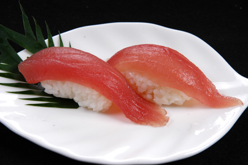 Cá ngừ sống/TUNA SUSHI/ まぐろ