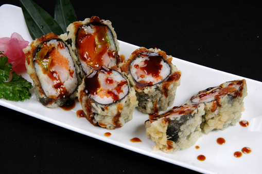 Cơm Sushi cuộn cá hồi & hành lá chiên bột/SALMON & SPRING ONION ROLL/ ねぎ鮭トロ天ぷら巻き