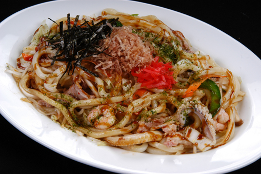 Mì Udon xào hải sản/FRIED UDON NOODLES WITH SEAFOOD/焼うどん