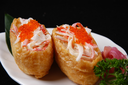 Xúc xích cua & hành tây trộn sốt mayonnaise/CRAB MEAT SALAD IN BEAN CUR/ かにサラダ稲荷寿司D BAG 
